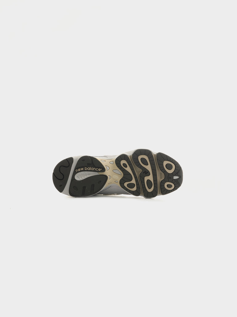 M1000PSB | New Balance | 7017 REIGN
