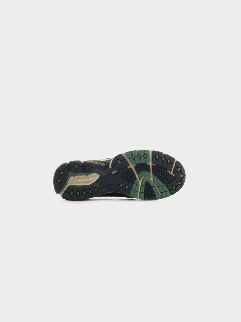 U1906LOA | New Balance | 7017 REIGN