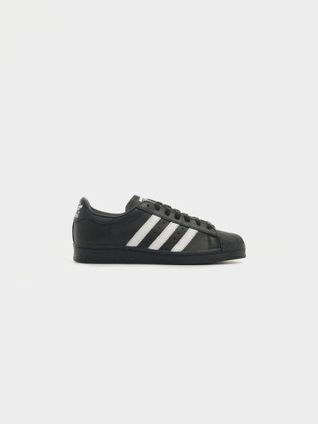 Superstar 82, Black / White