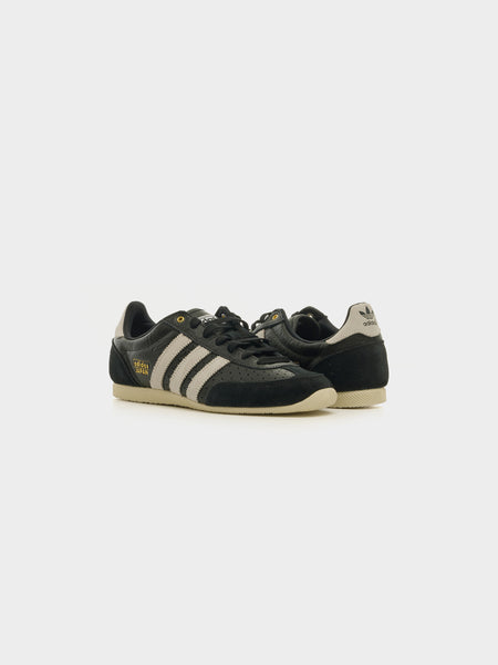 Japan W, Core Black / White