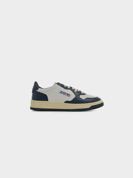 M Medalist, White / Navy