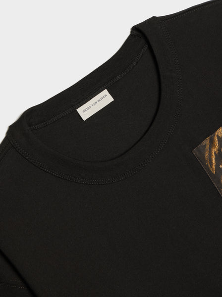 Medium Fitted Print T-Shirt, Black