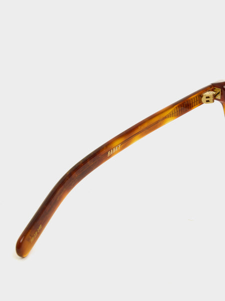 Hanky, Shimmery Horn