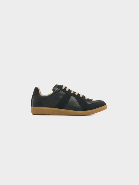 Replica Low Top, Black / Gum