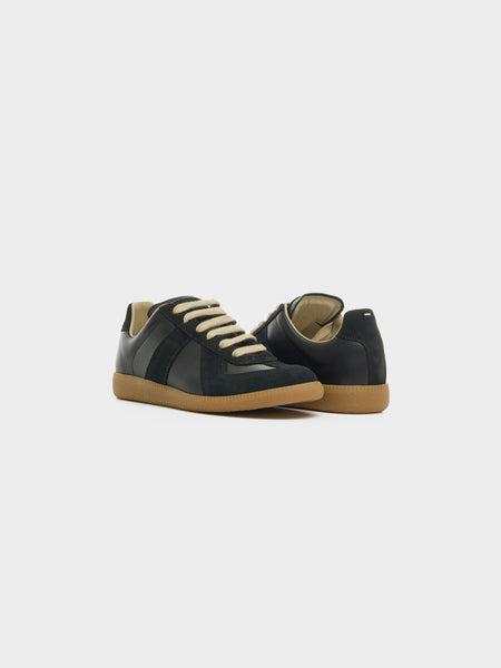 W Replica Low C, Black / Gum