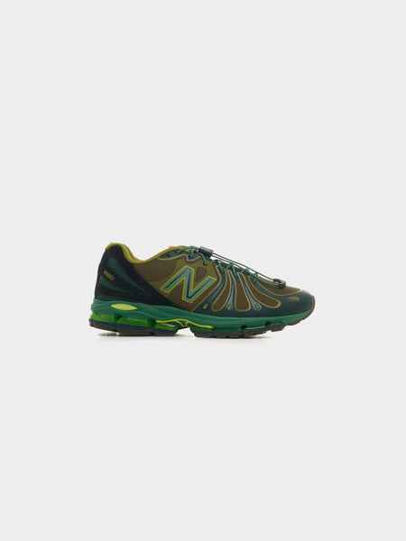 U18907P8 | New Balance | 7017 REIGN