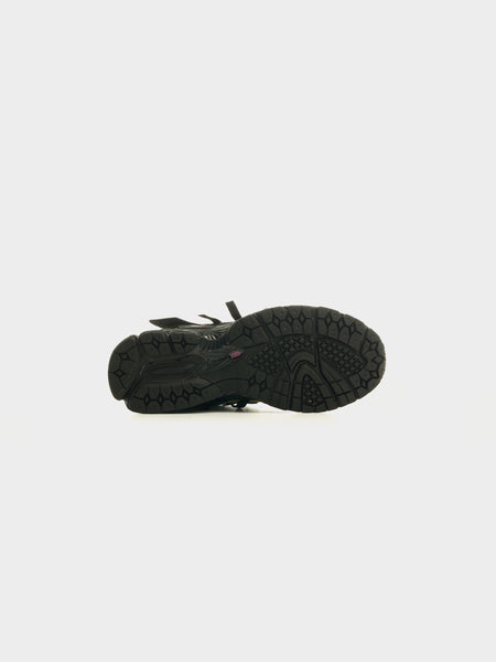 U1906AD, Black / Dragon Berry