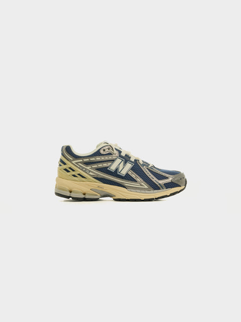 U1906RCK, Vintage Indigo / Dark Silver Metallic