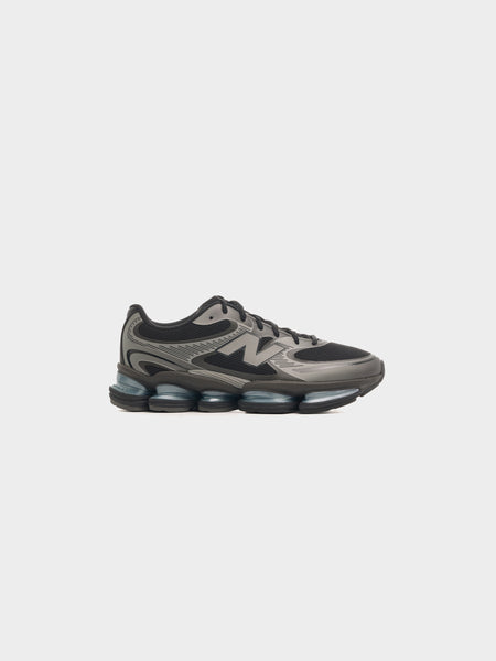 U2000EA, Black / Dark Silver Metallic