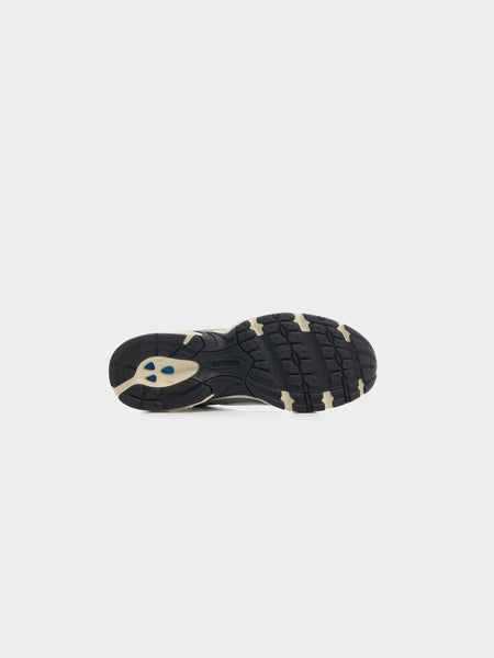 U530ESA, Silver Metallic / Black Cement