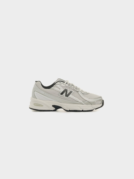 U740NW2, White / Silver Metallic