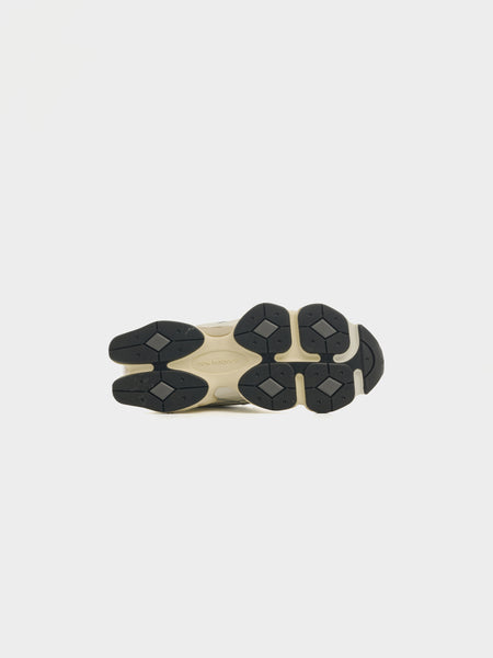 U9060AGA, Sea Salt / Castlerock