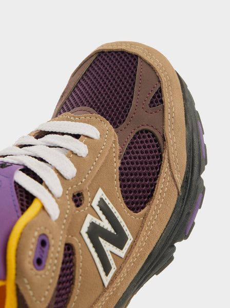 U993MU, Mushroom / Midnight Violet