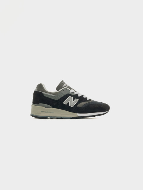 U997BK, Black / Black