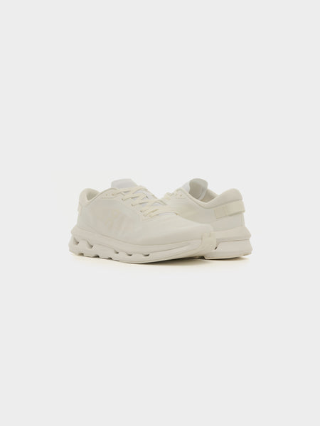 M Cloudzone, White / White