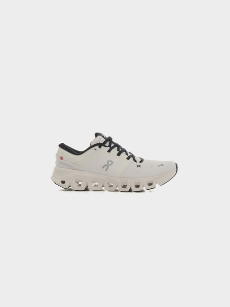 M Cloud X 5, White / Black