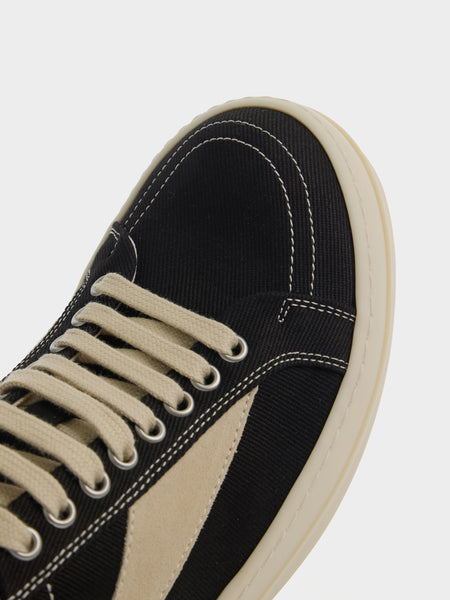 Vintage Sneaker, Black / Milk