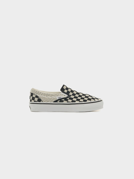 U LX Classic Slip-On 98 EK, Checkerboard Black / Marshmallow