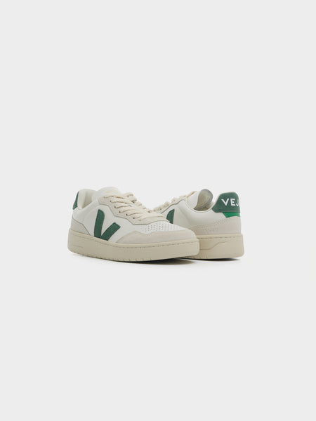 V-90, Extra White / Cyprus