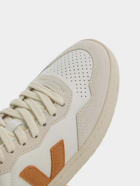 V-90, Extra White / Umber