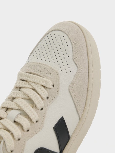 V-90, White / Black