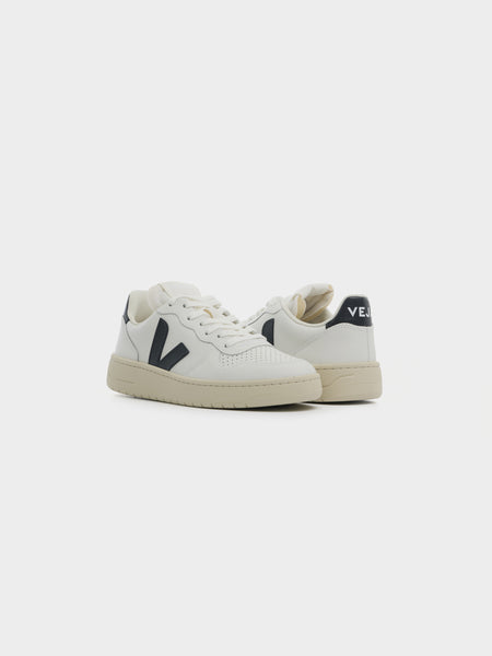 V-10, Extra White / Black