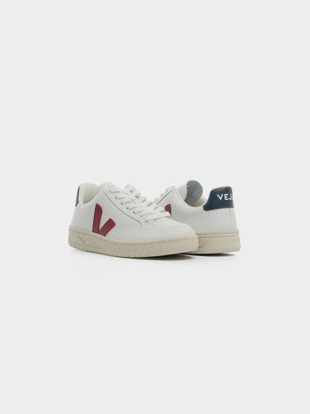 V-12 II, Extra White / Marsala Nautico