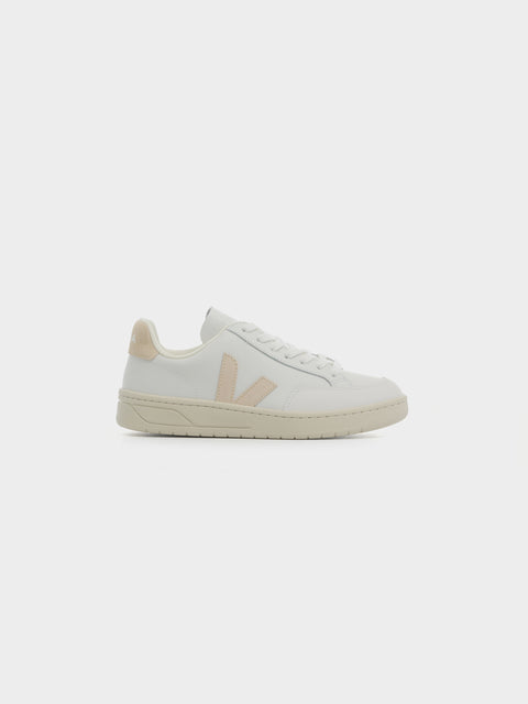 V-12 II, Extra White / Sable