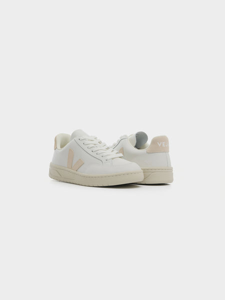 V-12 II, Extra White / Sable