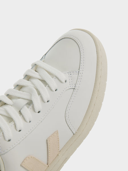 V-12 II, Extra White / Sable